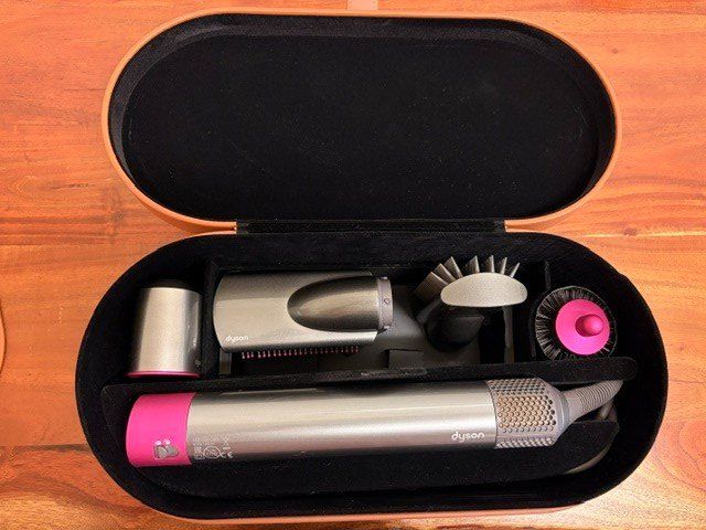 Dyson Piastre & Arricciacapelli: Dyson Airwrap Fuchsia – Usato da Zürich venduto da Mariiba 1