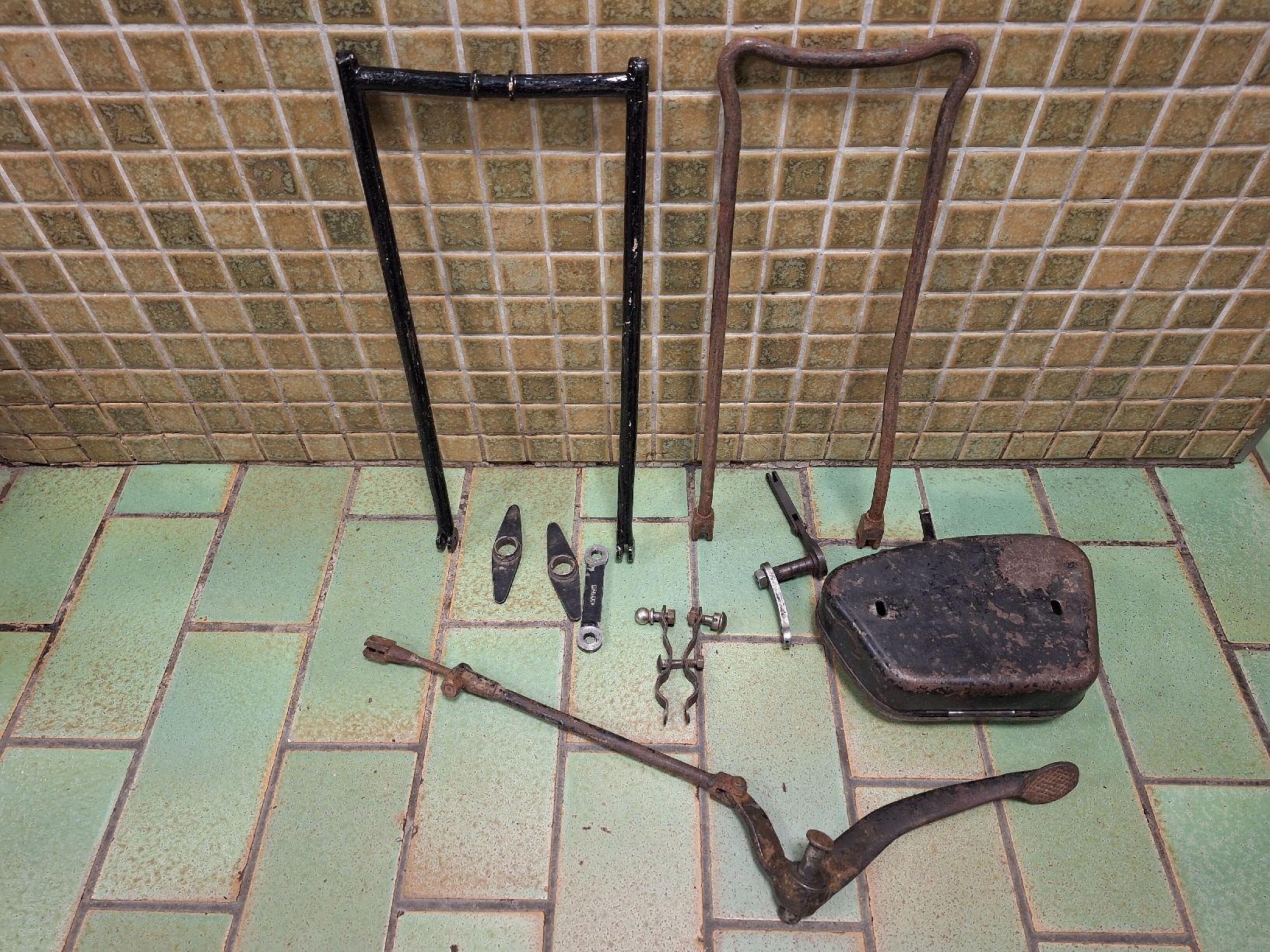 Alle Motorradersatzteile: Teile von Kleinmotorrad Oldtimer NSU Zündapp Terrot Tornax – Gebraucht aus Willisau von standard39 1