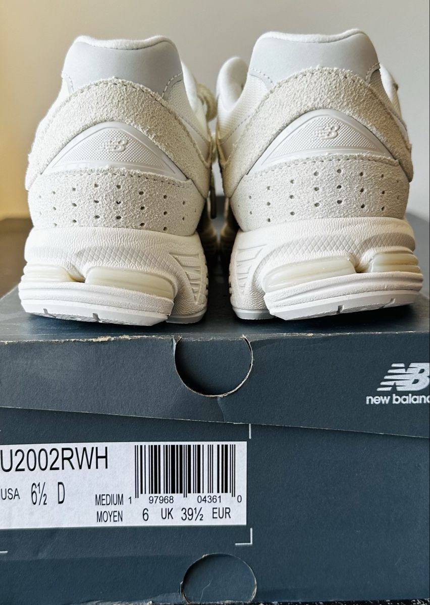 New Balance Scarpe da uomo: New Balance 2002R – Nuovo e nell'imballaggio originale da Biel/Bienne venduto da Akwawini 2