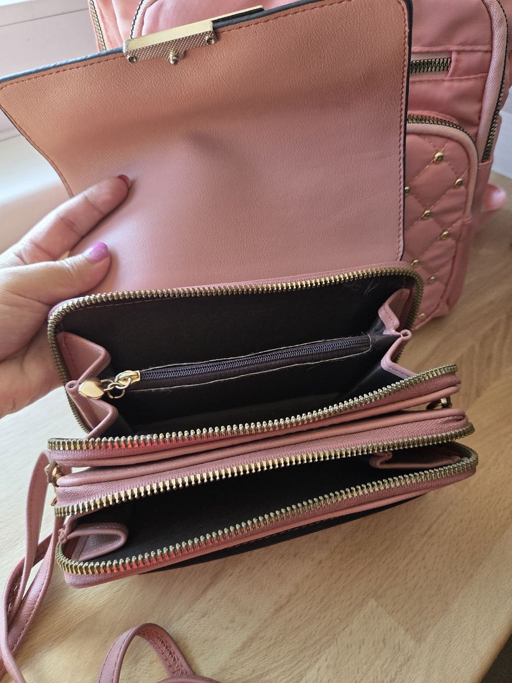 Rucksäcke: 🎒Pink Backpack + Free Sling Bag – Gebraucht aus Winterthur von Maricels_Boutique 4