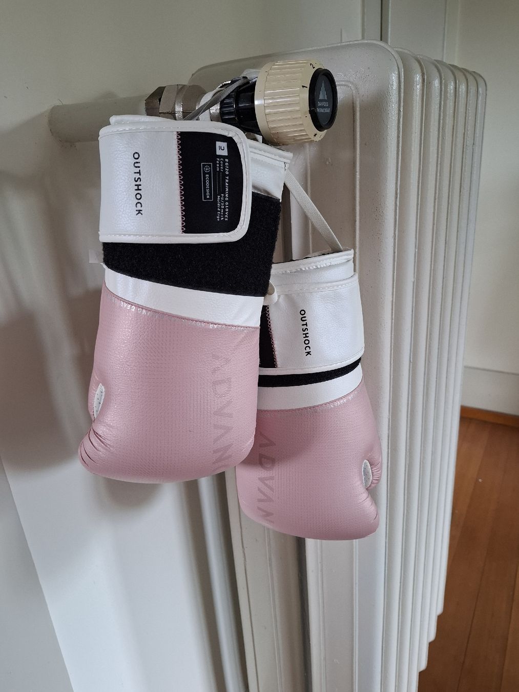 Decathlon Handschuhe & Handstulpen: Boxhandschuhe Decathlon – Gebraucht aus Muri b. Bern von hos_qg29