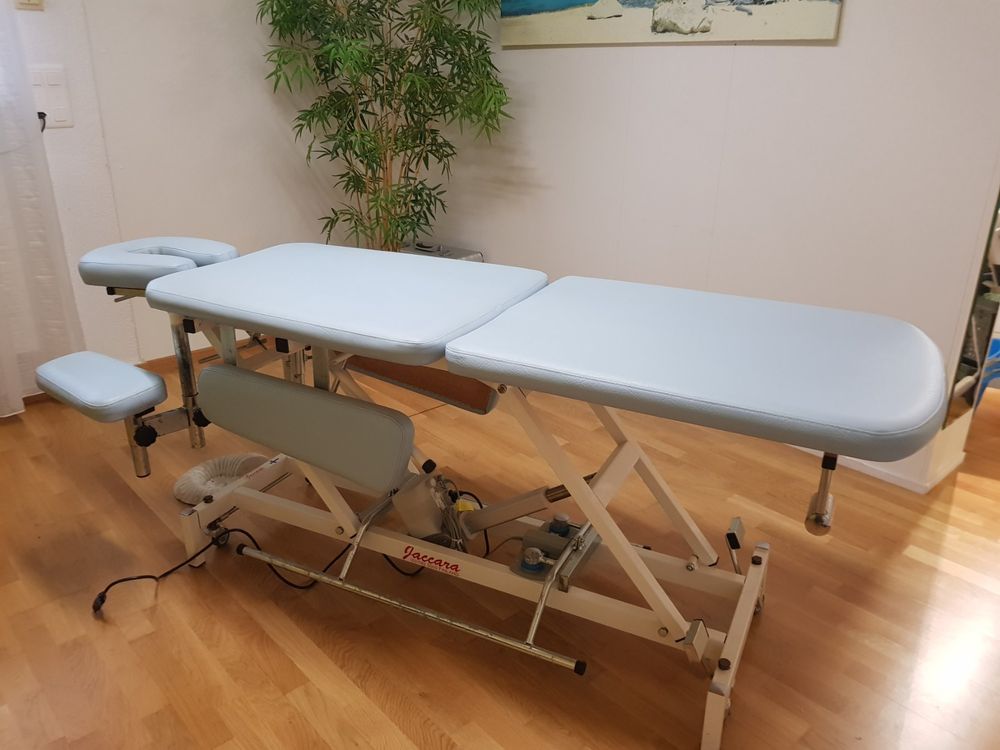 DOVANS Massageliege – Faltbar, 3-teilig, Bis 500 Kg, 8 Höhen Verstellbar, Mit Memory-Schaum