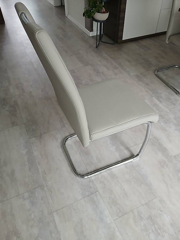 Tavoli: Table de salle à manger avec 10 chaises  – Usato da monthey venduto da Bgill58 3