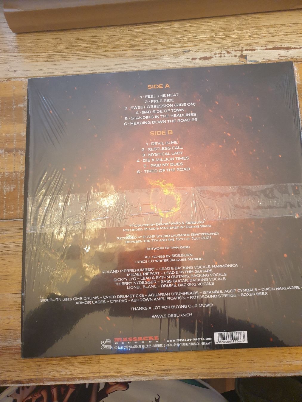 Dischi in vinile: Sideburn - Fired Up - Red Vinyl - Neu – Nuovo e nell'imballaggio originale da Olten venduto da Marsmobil 1
