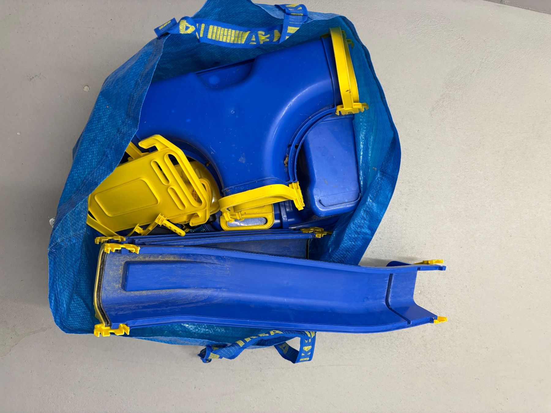 Big Spielzeuge: BIG - Waterplay - Niagara – Gebraucht aus Seuzach von SawyerKingwood 1