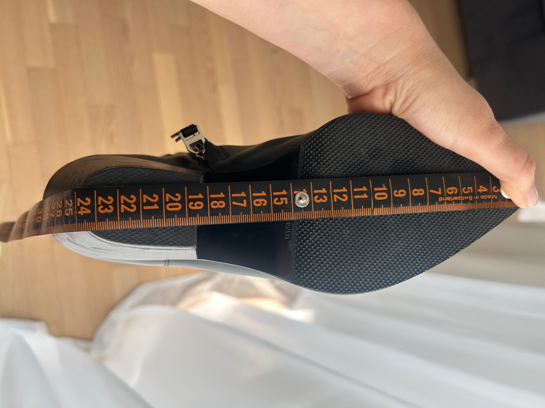 Givenchy Damenschuhe: Givenchy Ankle Boots  37 – Gebraucht aus Schaffhausen von missclichy 9