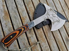 Sehr schöne Axt, Motiv Wolf