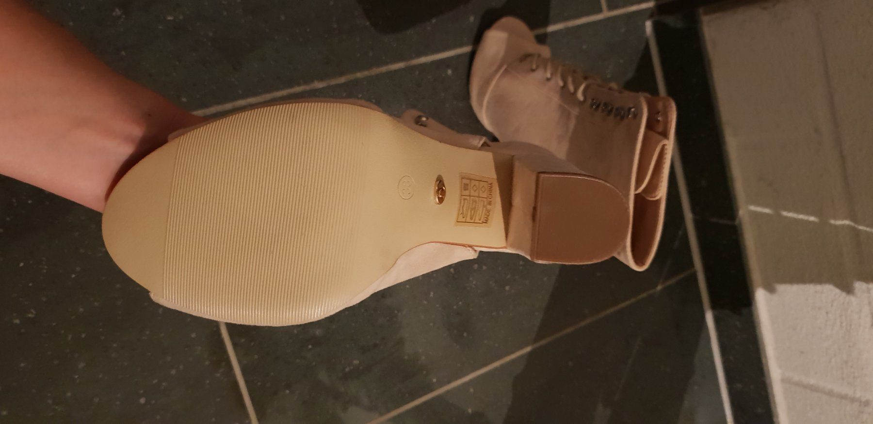 Scarpe da donna: Schöne hohe Schuhe rosa – Nuovo (secondo la descrizione) da Bubendorf venduto da ang_b829 2