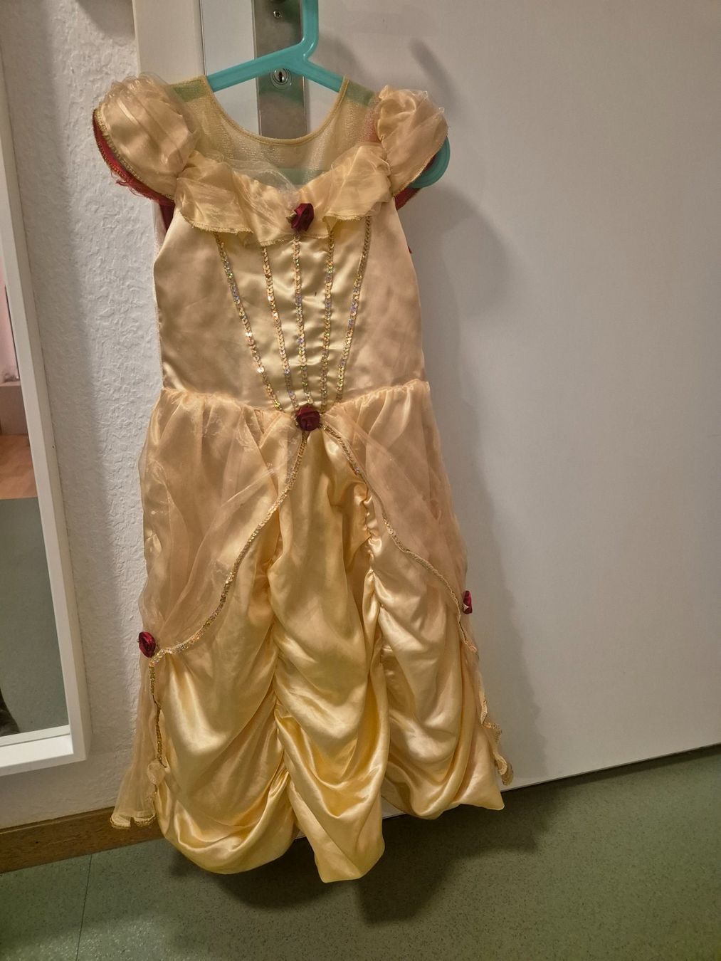 Costumi: Prinzessinnenkleid Bella – Usato da Spreitenbach venduto da Jus_299b