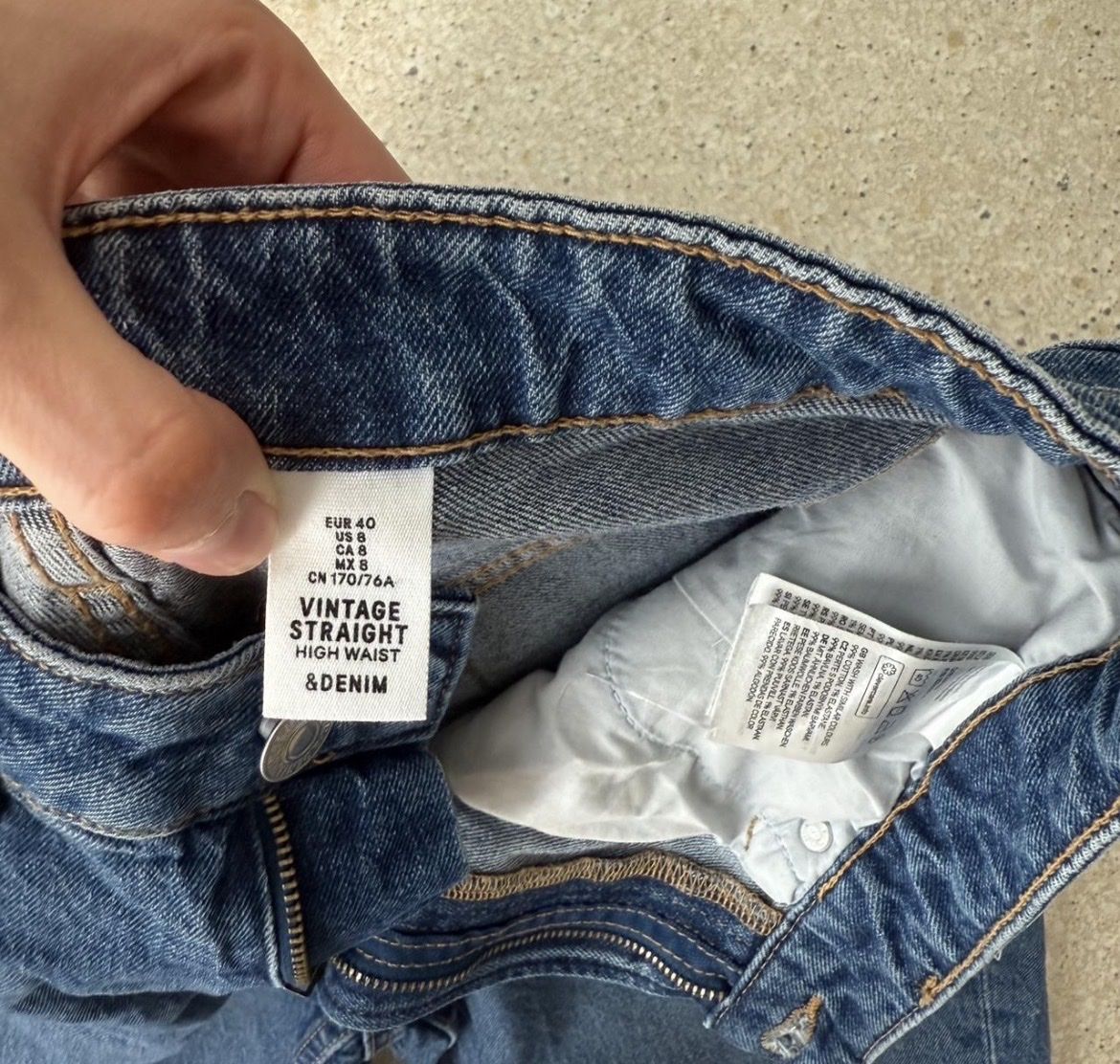 H&M Jeans: Jeans Straight High Waist – Nuovo (secondo la descrizione) da Vaduz venduto da besties 3