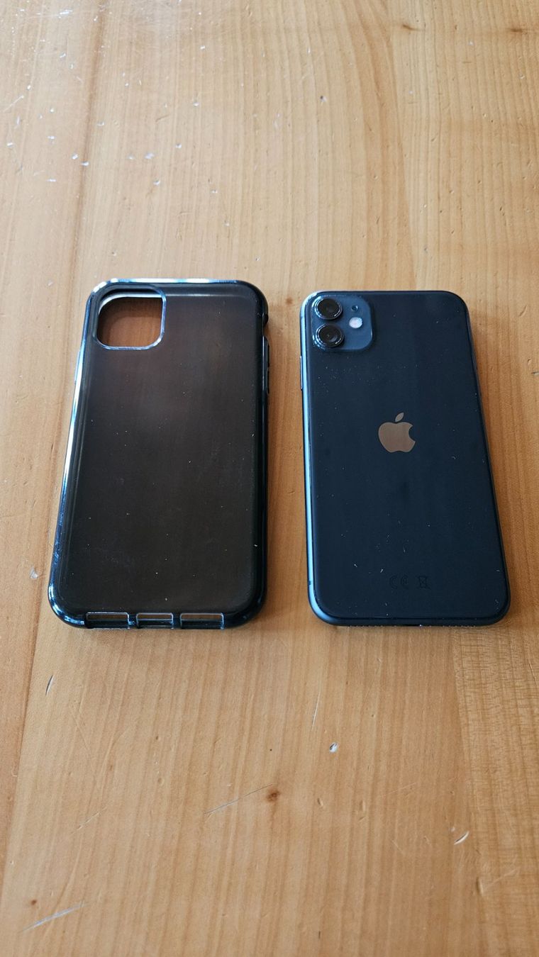 Apple Portables: iPhone 11 256GB – D'occasion à Schangnau par COBRASOL 1