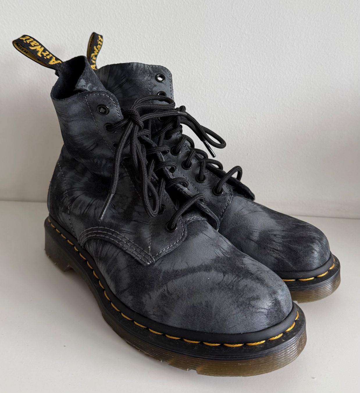 Dr. Martens Damenschuhe: Dr. Martens Stiefel, Gr. 40, grau-schwarz – Neu (gemäss Beschreibung) aus Eichberg von Lolapop18