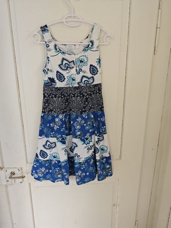 Kleid Gr 146/152