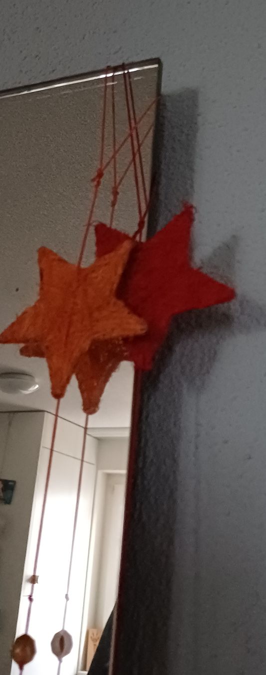 Alle Dekorationen: 2 Girlanden rot u. orange – Gebraucht aus Entlebuch von Waldschratt65 1