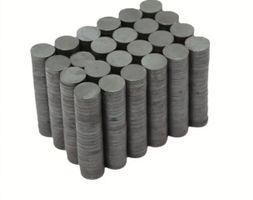80 Stück 15×3 mm schwarze runde Magnete — Neu