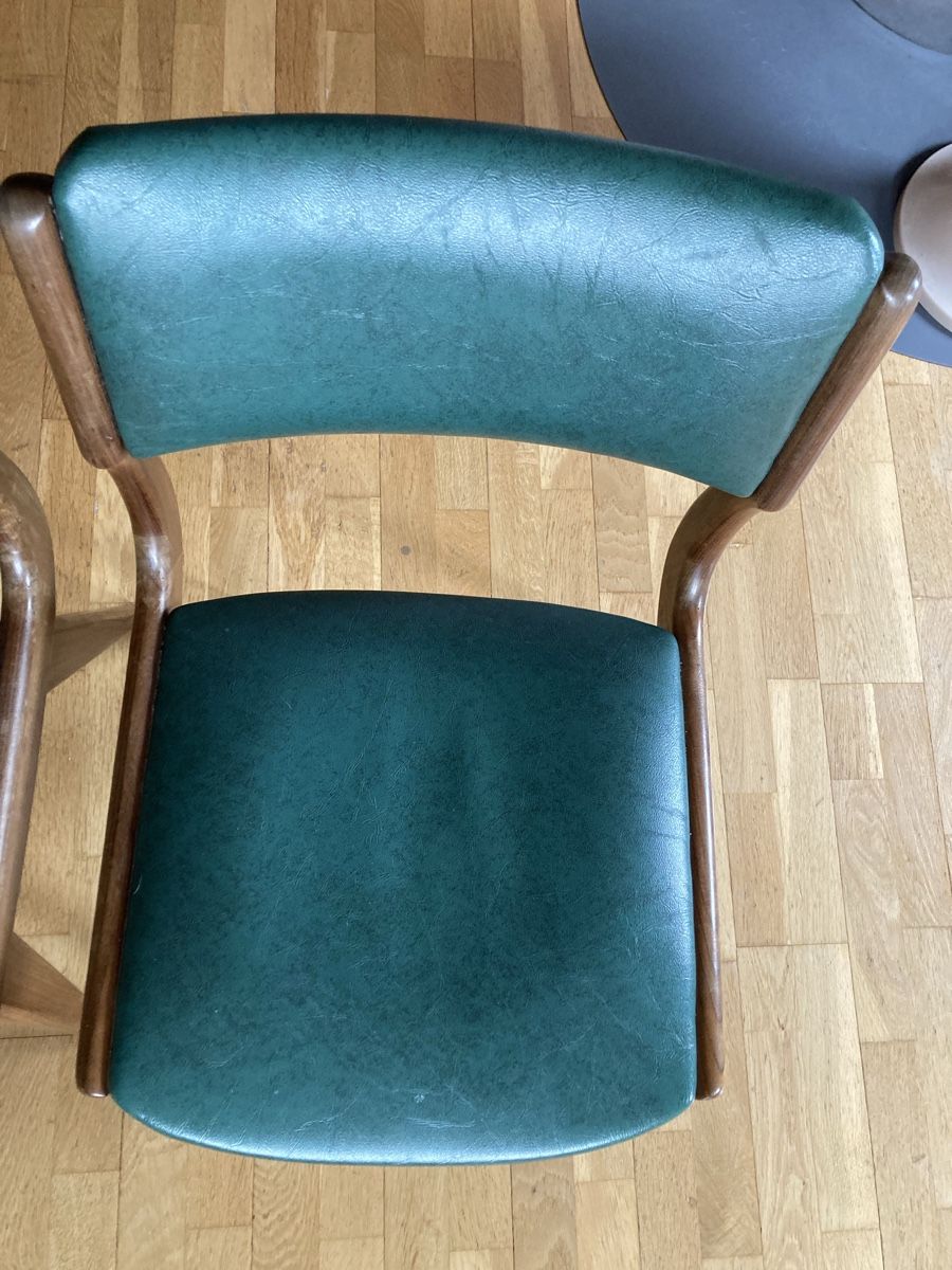 Stühle: 2er Set Vintage Design Stühle – Gebraucht aus Stäfa von matrat 2