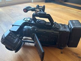 Blackmagic URSA 4K + Viewfinder + SSD Recorder | EF Mount |