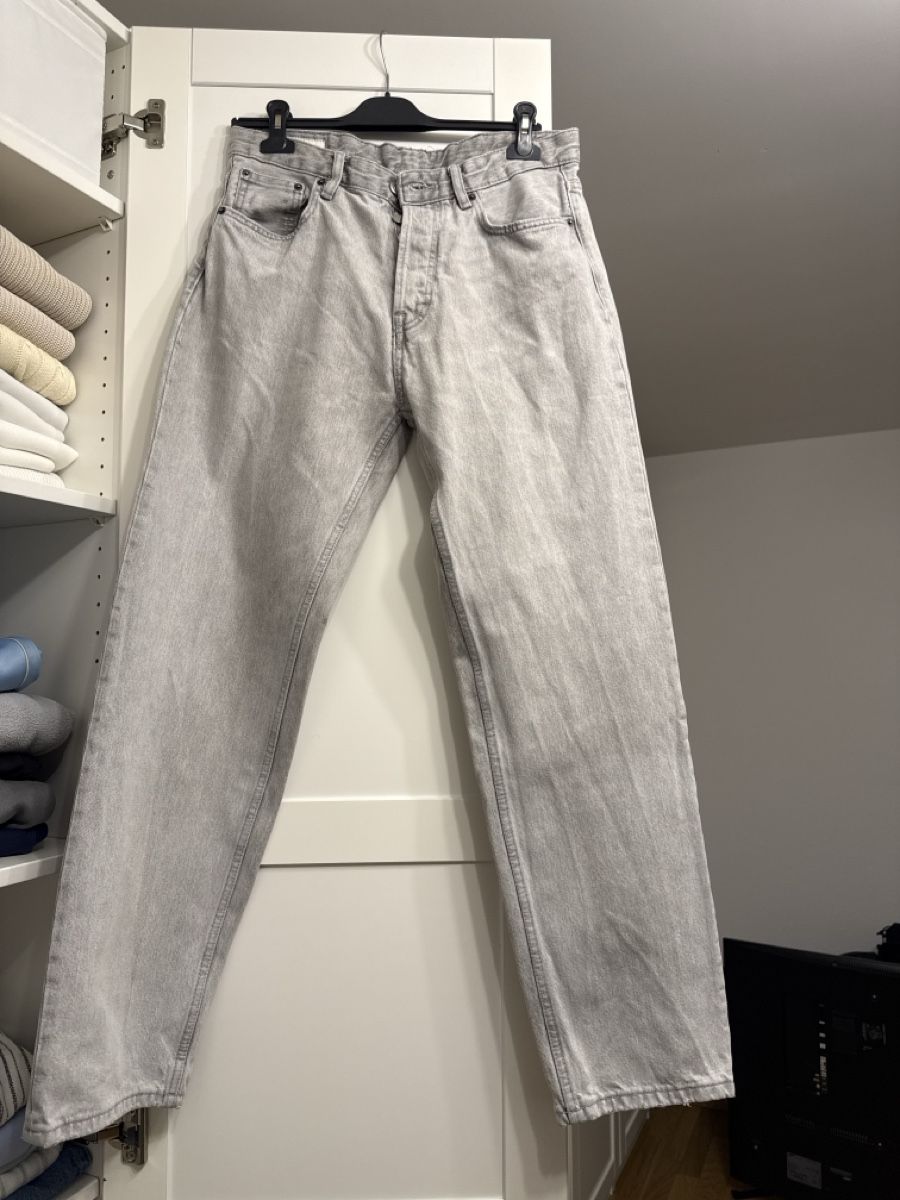 Zara Jeans: Graue Zara Jeans, Grösse 40 – Usato da Zürich venduto da Sime23
