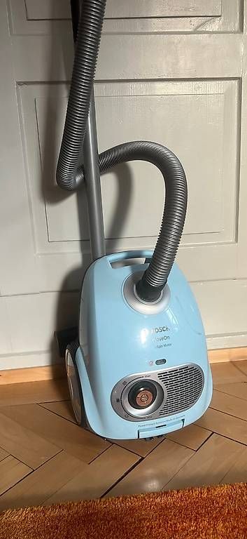 Aspirateurs & Accessoires: Bosch MoveOn Staubsauger mit HighSpeed Motor  – D'occasion à Zürich par zevius