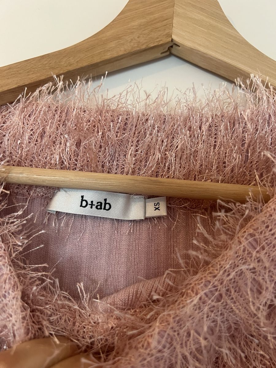 Kleiderpakete: b+ab 2Piece Combination Pull+Jupe – Gebraucht aus Ecublens VD von cel_2vx7 5