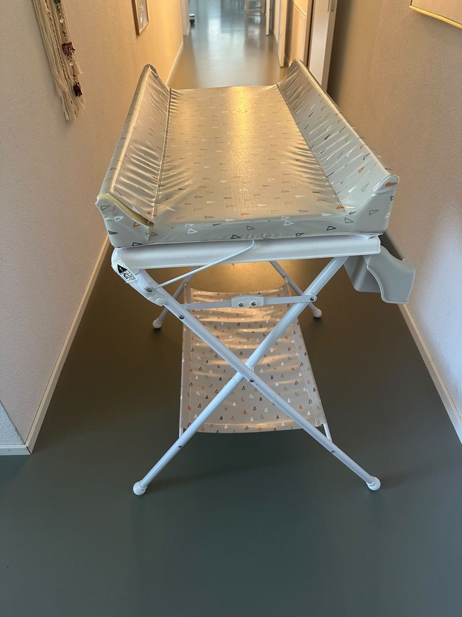 Fasciatoi & Accessori: Changing Table with Bath Grey Used Condition – Usato da Zürich venduto da Remi_F 4