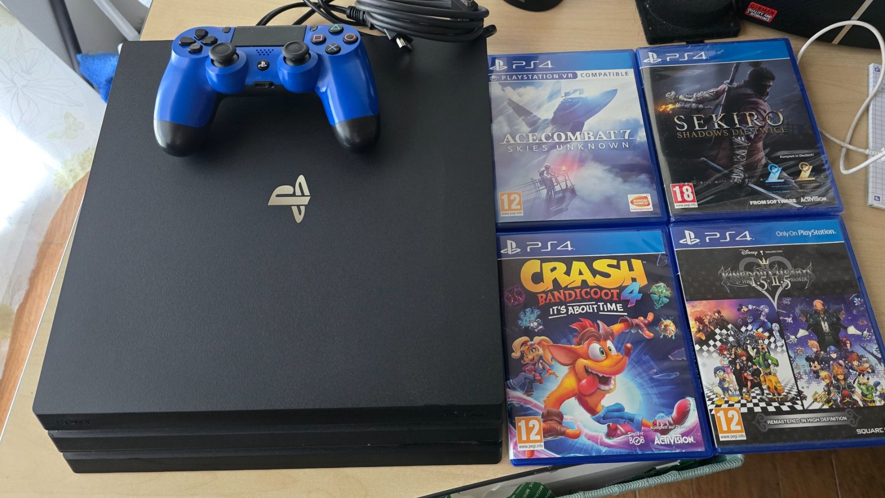 Sony Consoles: PS4 PRO + set games – D'occasion à Rennaz par DYL-HOOKYE