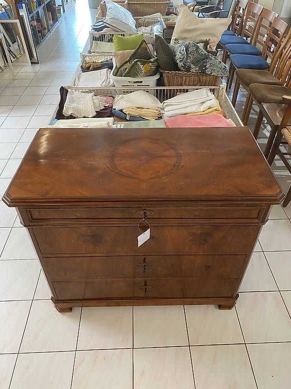 Commodes: Schöne Kommode aus dunklem Holz – D'occasion à Neuhausen am Rheinfall par galleria13 1