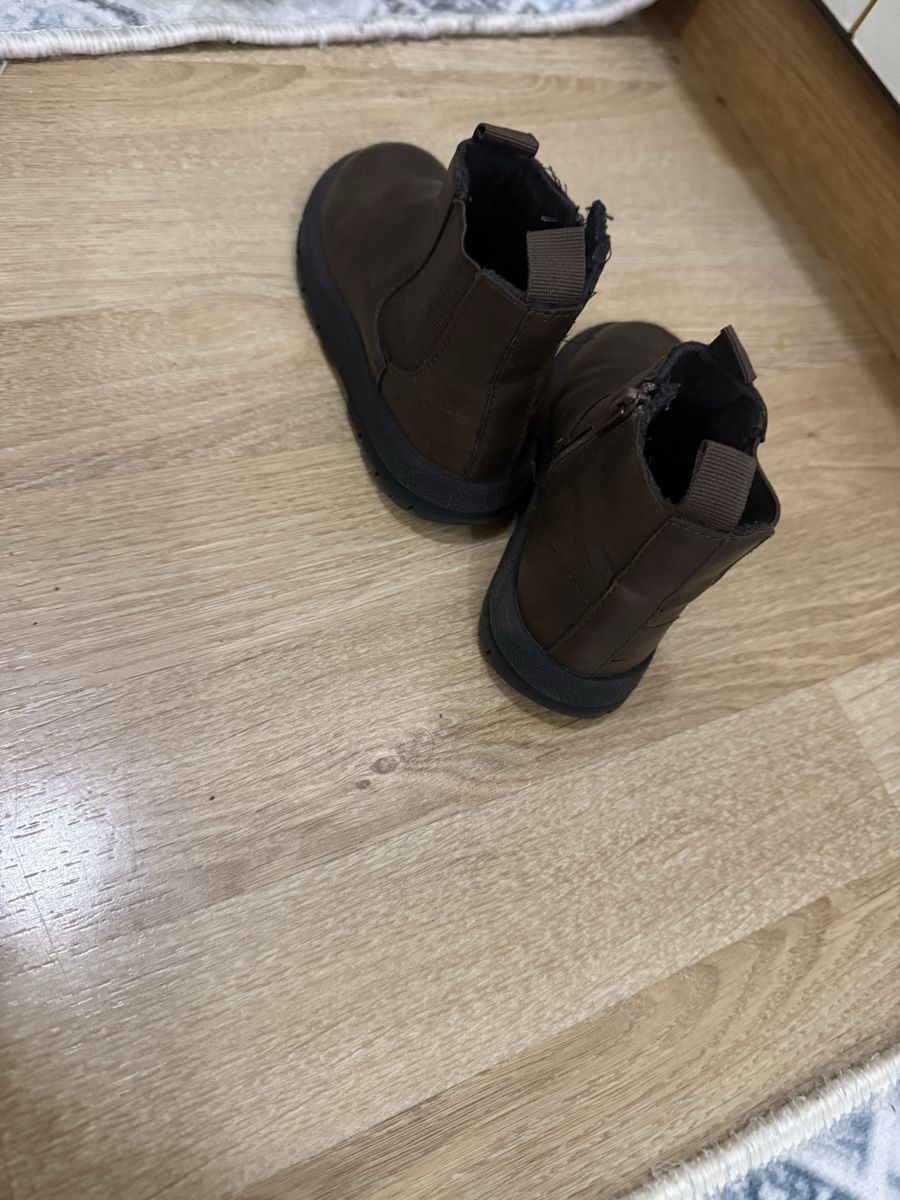 Zara Schuhe für Jungen: Kinder Stiefel GR.22 – Gebraucht aus Kloten von Privat2011 1