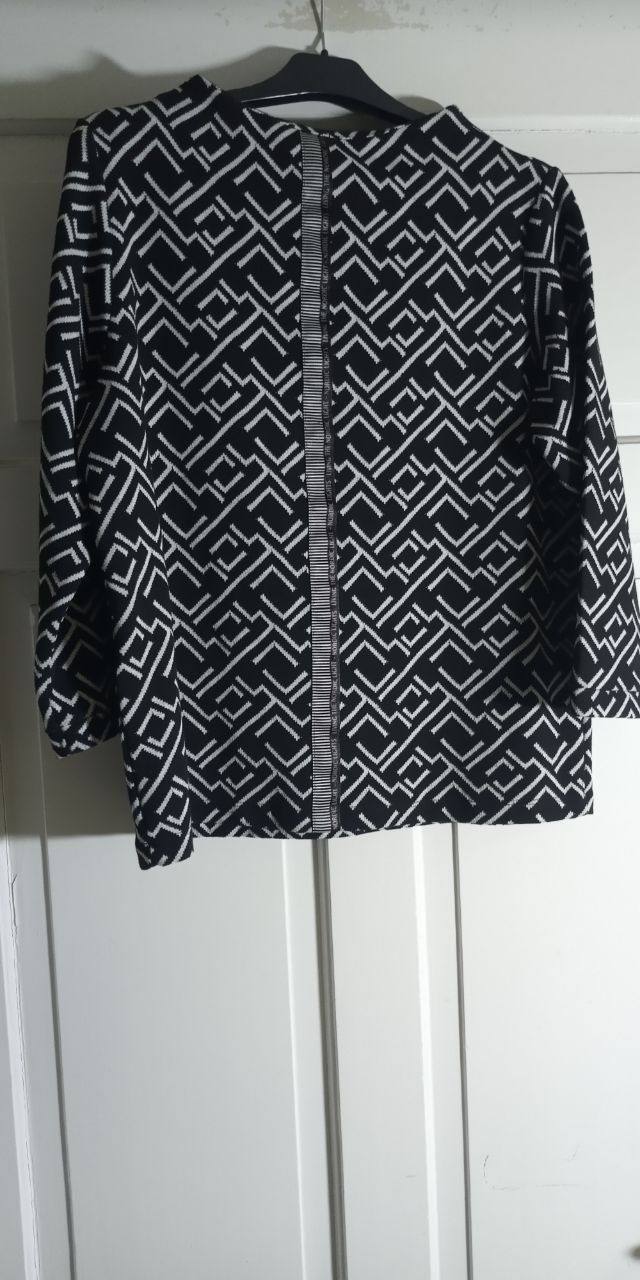 Pullover & Sweatshirts: NEU Moderner Pullover mit Muster 38 zu Odd Molly – Gebraucht aus St. Gallen von Hereplaysmusic 5