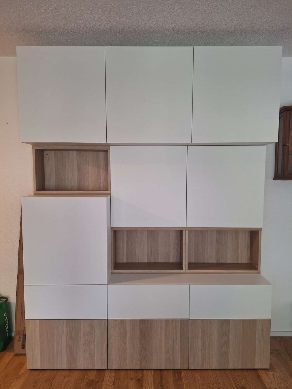 Ikea Scaffali: Neuwertige Wohnwand von Ikea – Usato da Zürich venduto da Theburrenclan