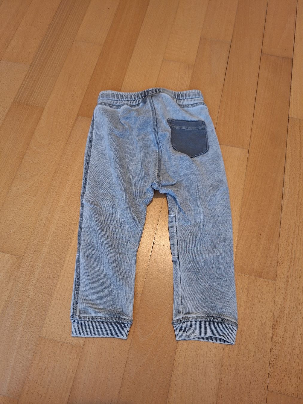 H&M Hosen: Trainerhose von H&M in Gr. 86 – Gebraucht aus Oberrieden von smarties949 1