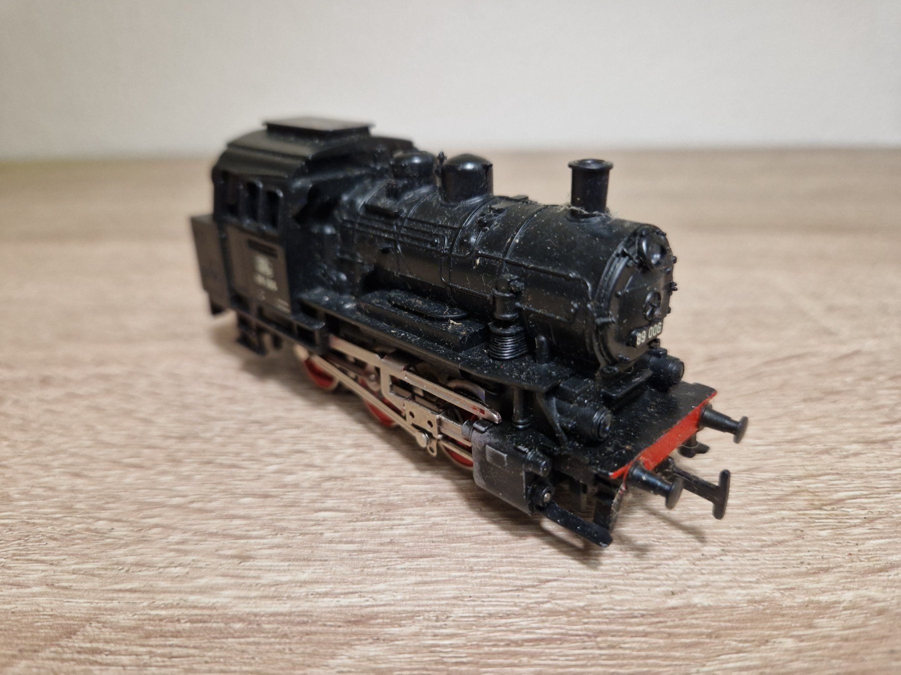 Märklin Modellini di ferrovie: Märklin Dampflok BR 89 H0 – Usato da St-Aubin-Sauges venduto da Lo_Go 2