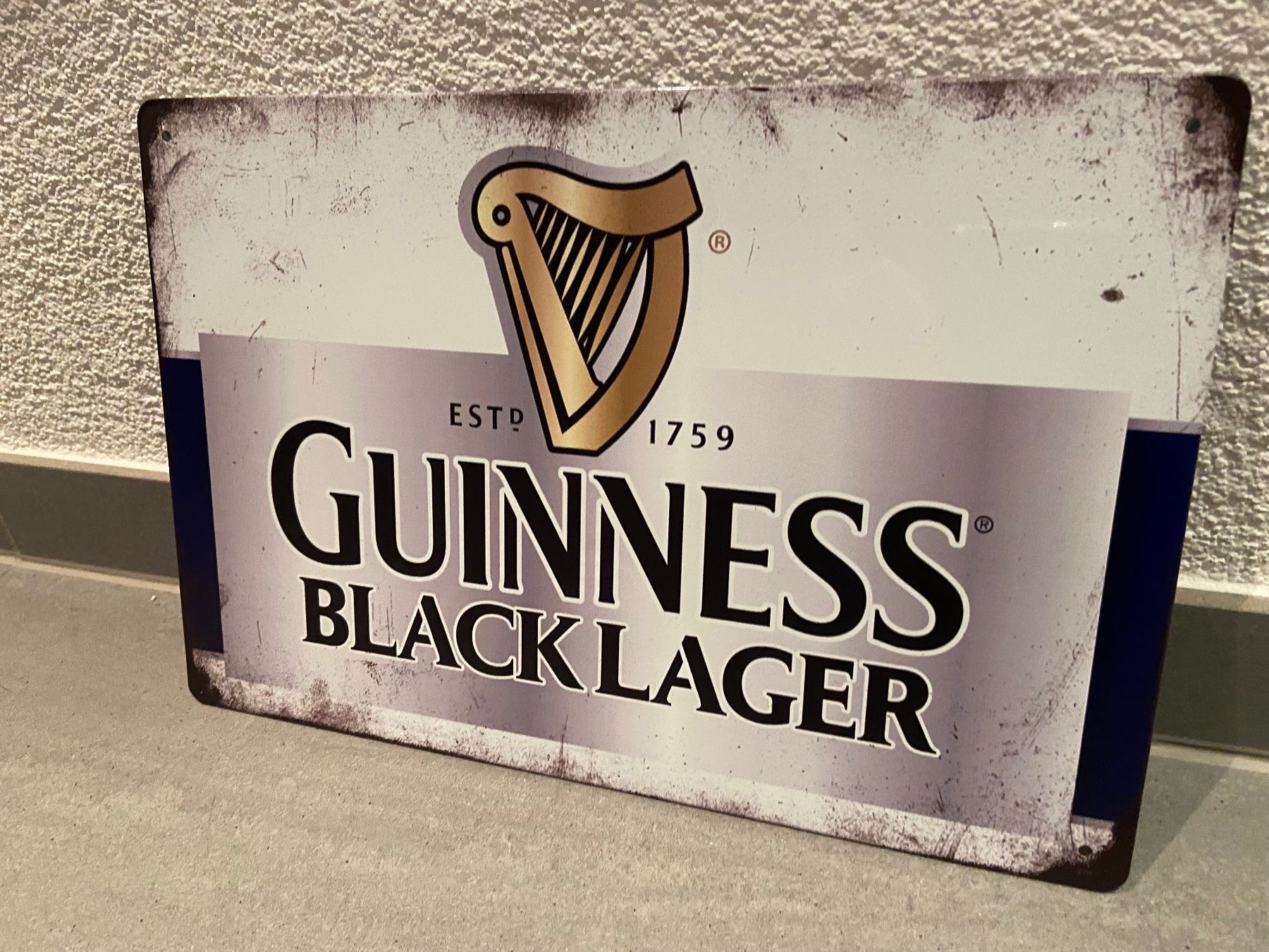 Schilder: GUINNESS BLACK LAGER / 1 StÜCK / NEU – Neu und originalverpackt aus Seon von Aaargauer01 8
