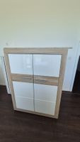 Weisser Schrank in sehr gutem Zustand 
