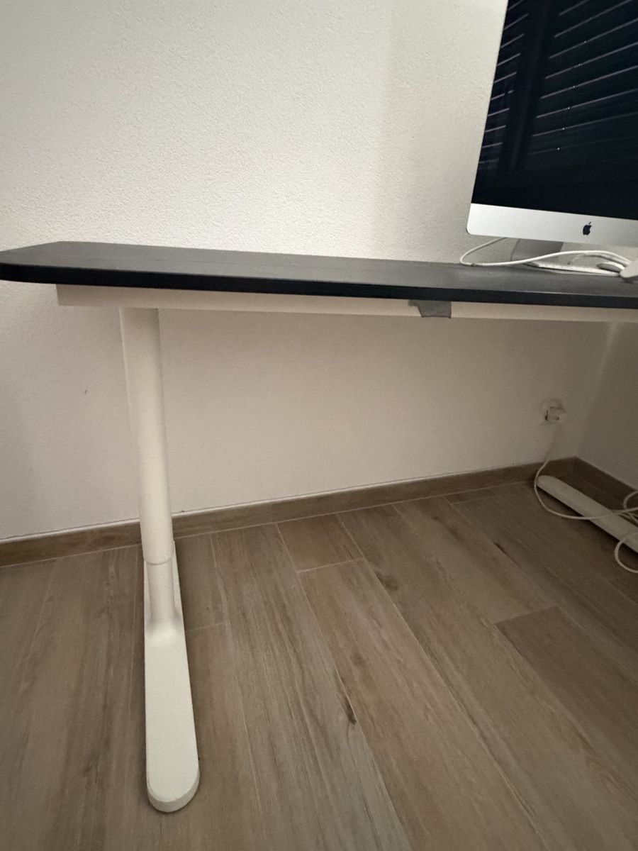 Scrivanie: Bureau IKEA NOIR – Usato da Monthey venduto da geo_rj86 1