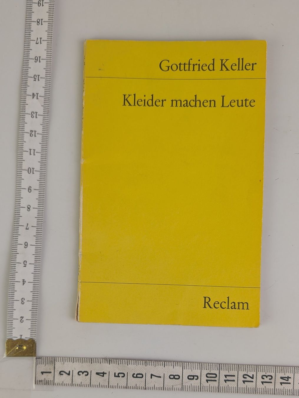 Libri: Gottfried Keller - Kleider machen Leute, Reclam, 1971 – Usato da Zürich venduto da axolottchen