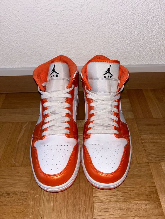 air jordan 1 mid orange white