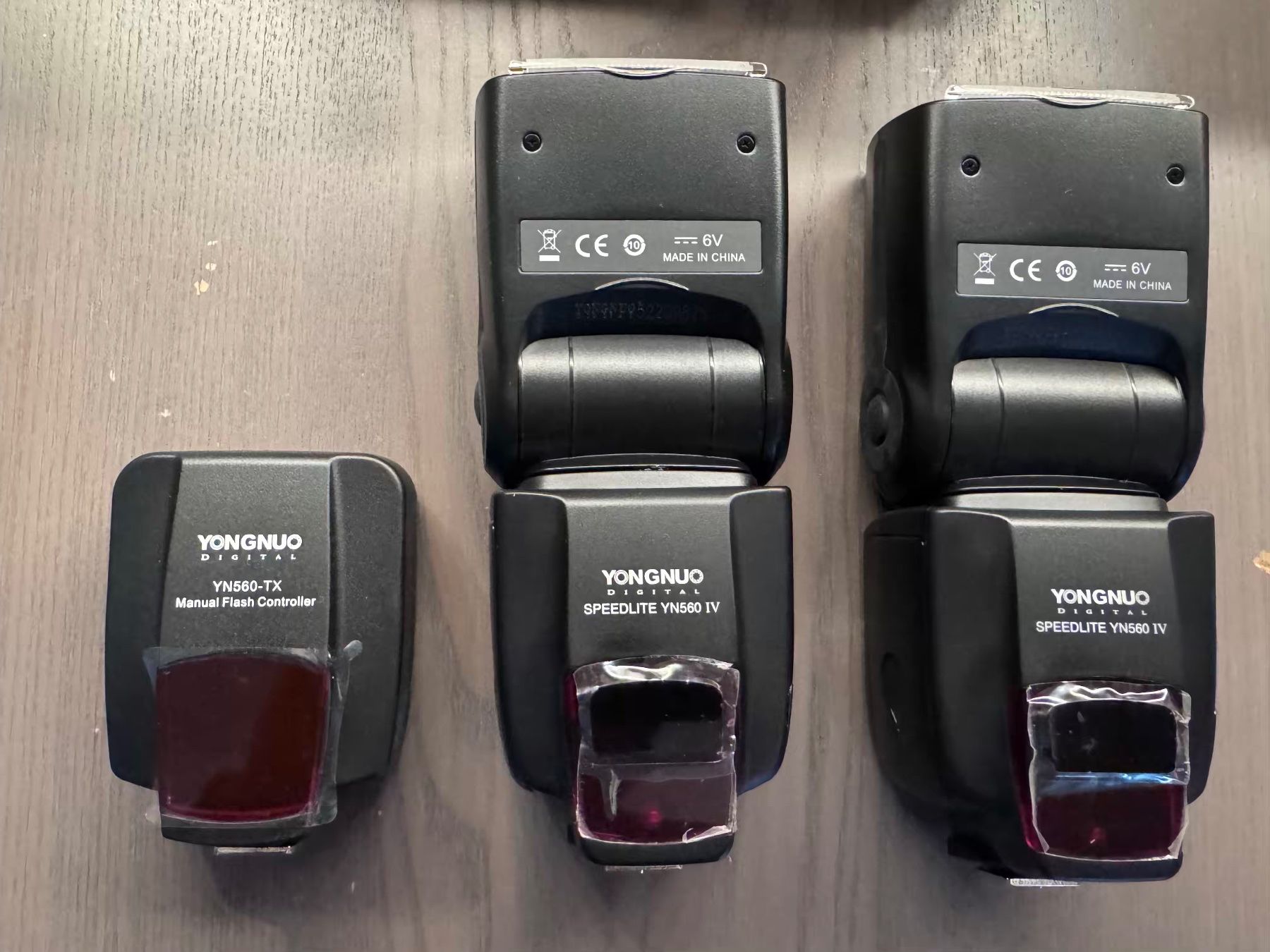 Yongnuo Flash: 2 Yongnuo YN560 IV Blitzgeräte Set mit Controller in OVP – Nuovo (secondo la descrizione) da Zürich venduto da istvanfarkas 1