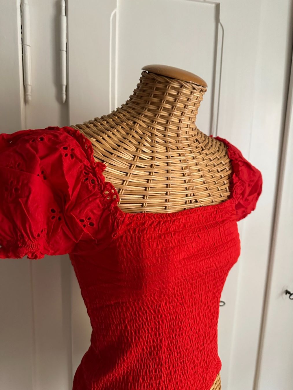 H&M T-Shirts: T-Shirt rot mit Puffärmel S – Gebraucht aus Zürich von Diazaio 1