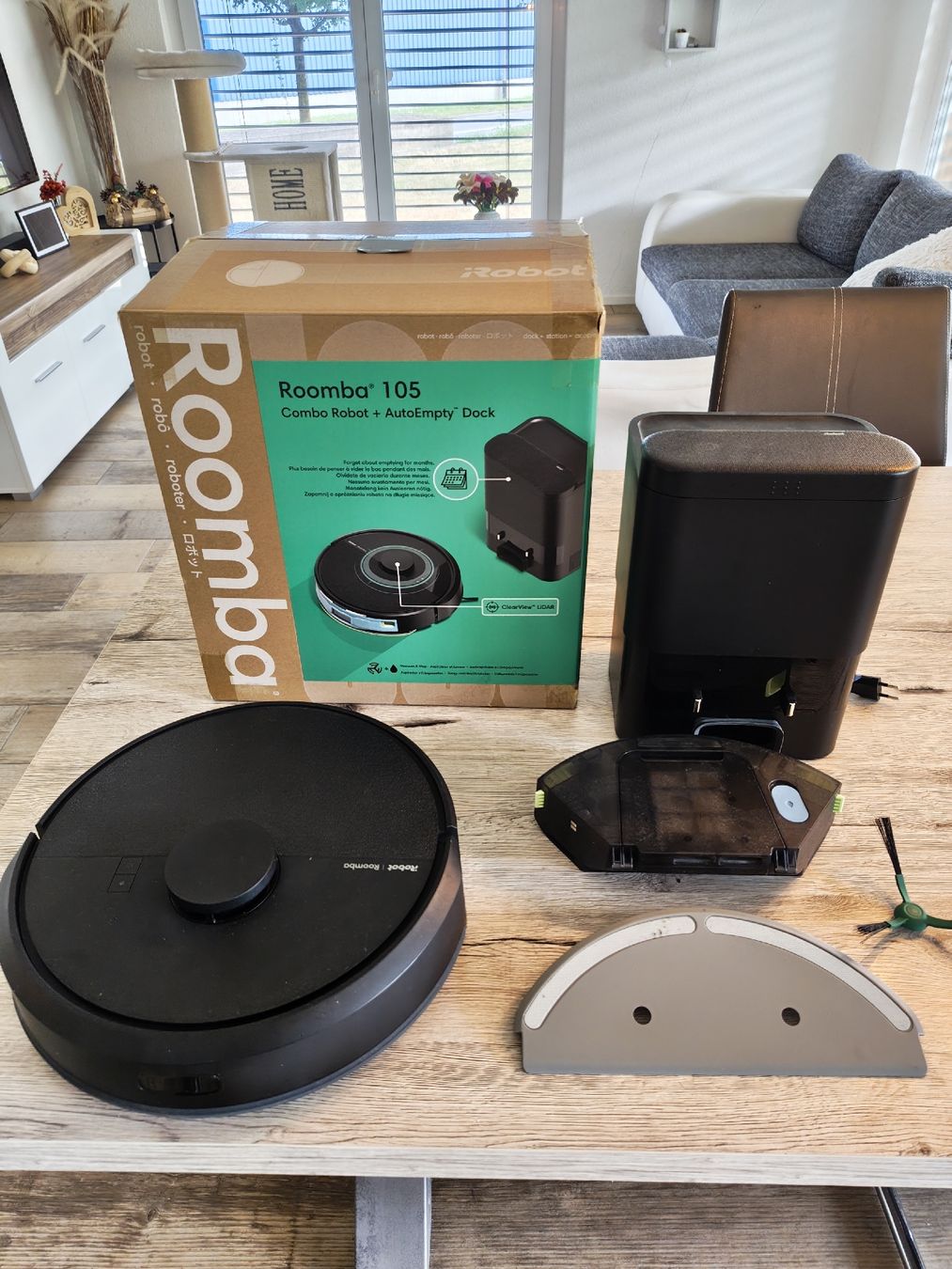 Irobot Staubsauger & Zubehör: Roomba 105 +AutoEmpty Dock – Gebraucht aus Bilten von kingofthekings57 5