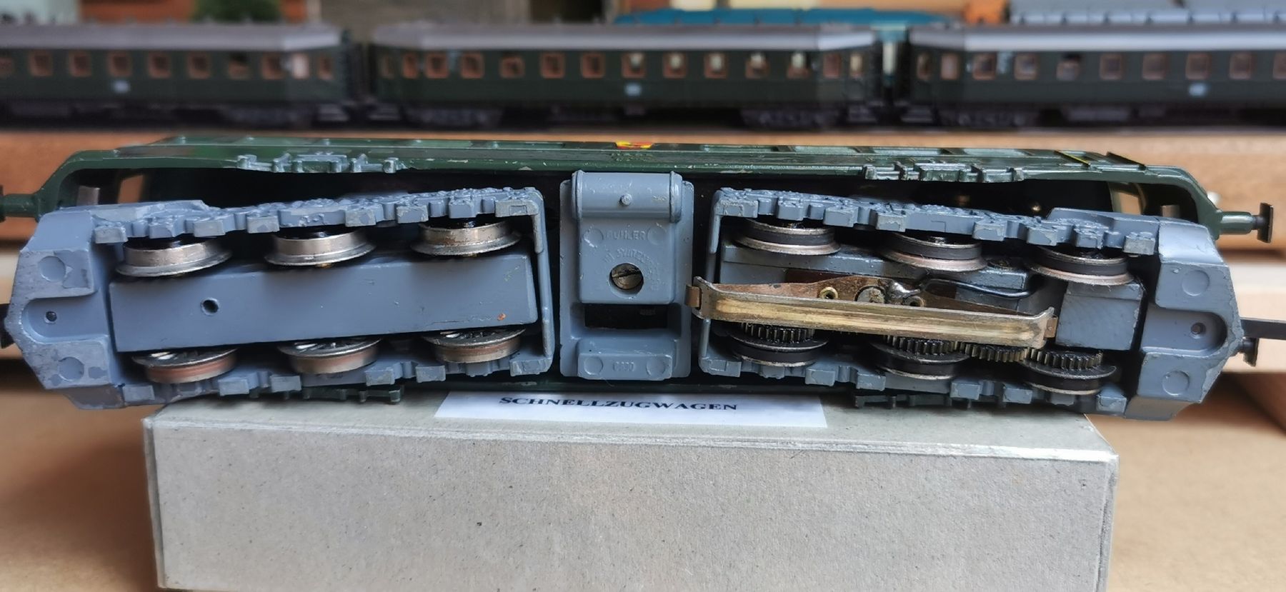 Hag Modellini di ferrovie: Hag Ae 6/6 – Usato da Aesch BL venduto da Refurber 1