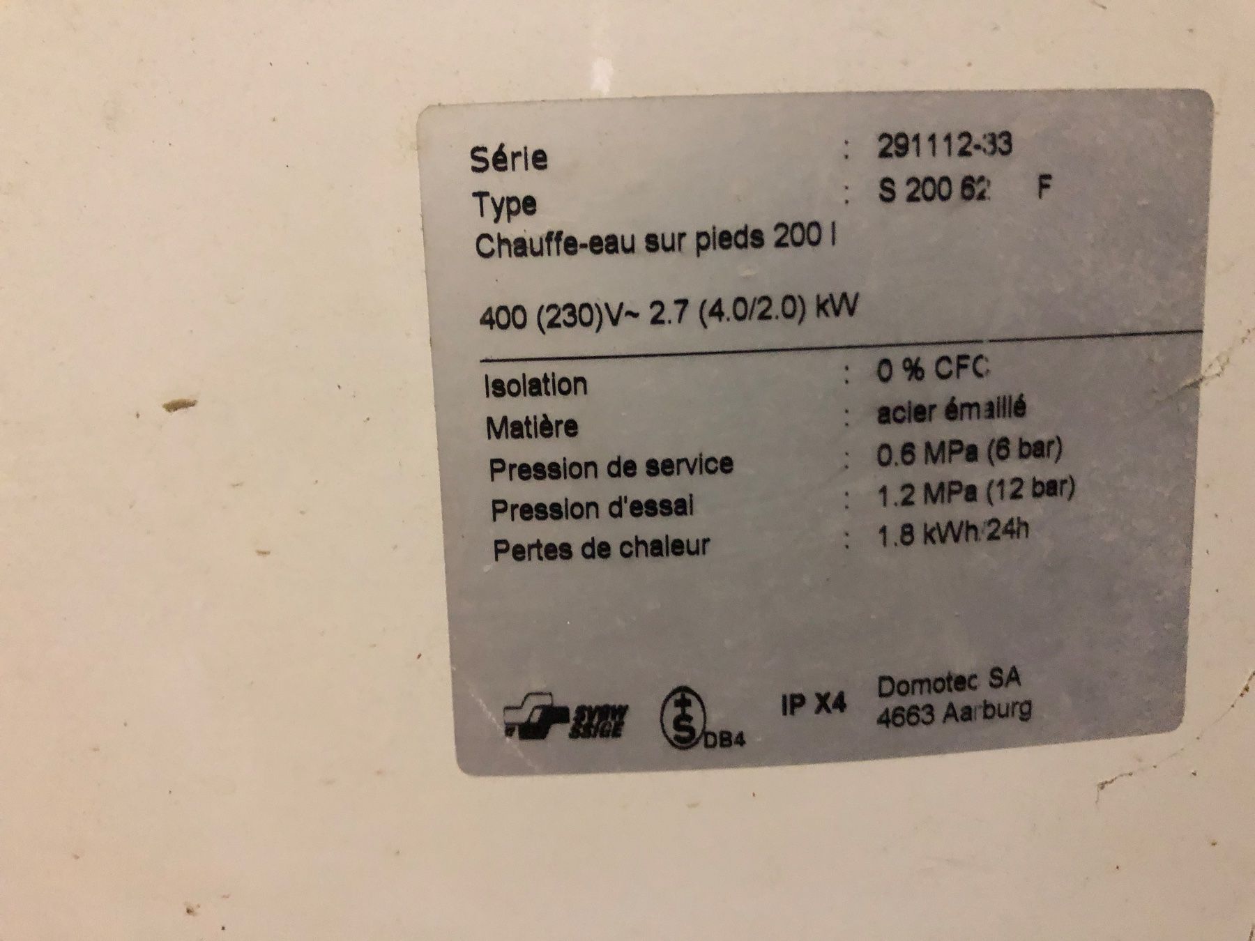 Sanitari: Chauffe-eau / boiler 200 litres – Usato da Valangin venduto da Melanosmelanos 1