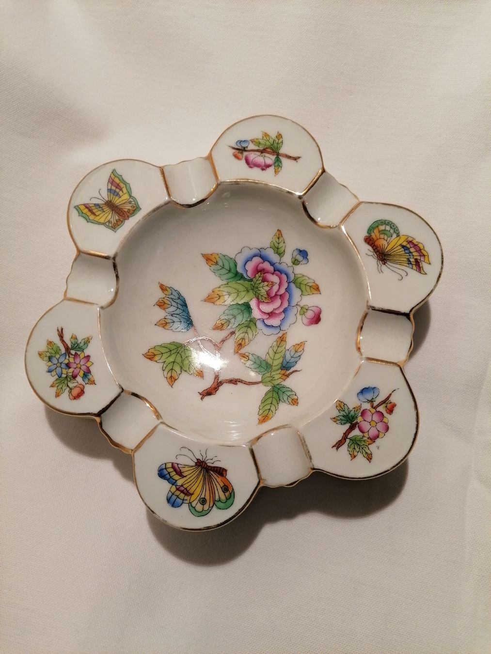 Herend Portacenere: Herend Porzellan Aschenbecher – Usato da Werthenstein venduto da Marsche1