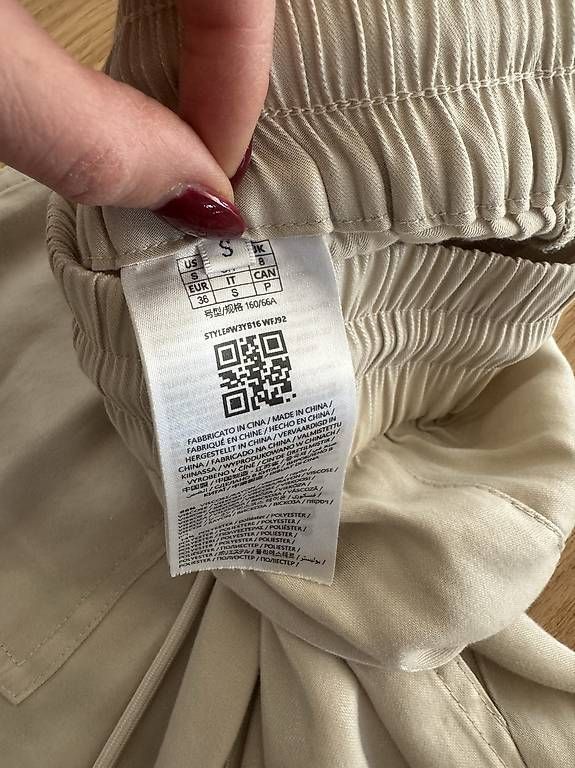 Lotti di vestiti: Guess Zweiteiler – Usato da Winkel venduto da cor_2sss 2