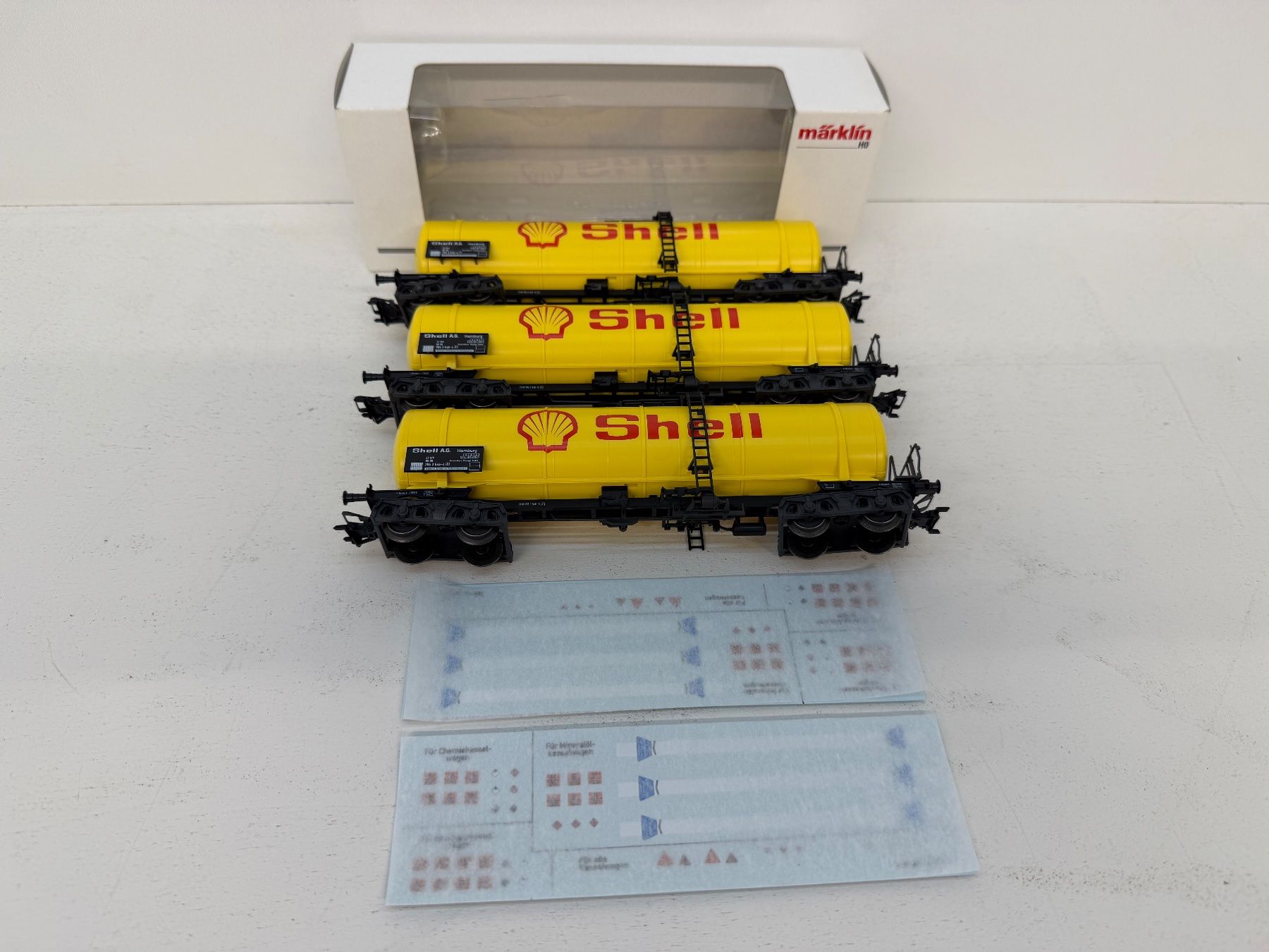 Märklin Modellini di ferrovie: 3er Set 4756 Märklin Kesselwagen Shell – Usato da Büsserach venduto da ModellbahnDepot 1