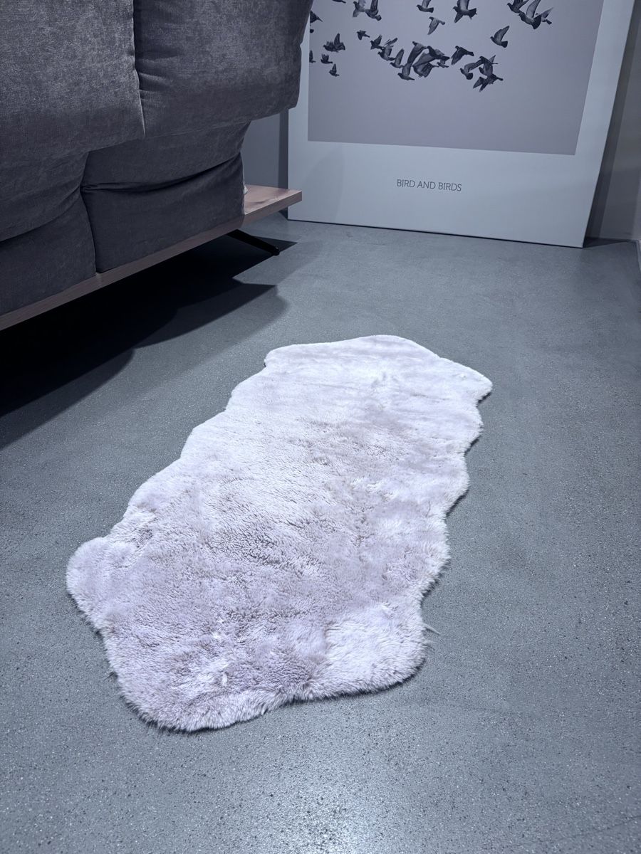 Tappeti: Kunstfell Teppich rosa schimmernd  – Usato da Rorschacherberg venduto da Kpas