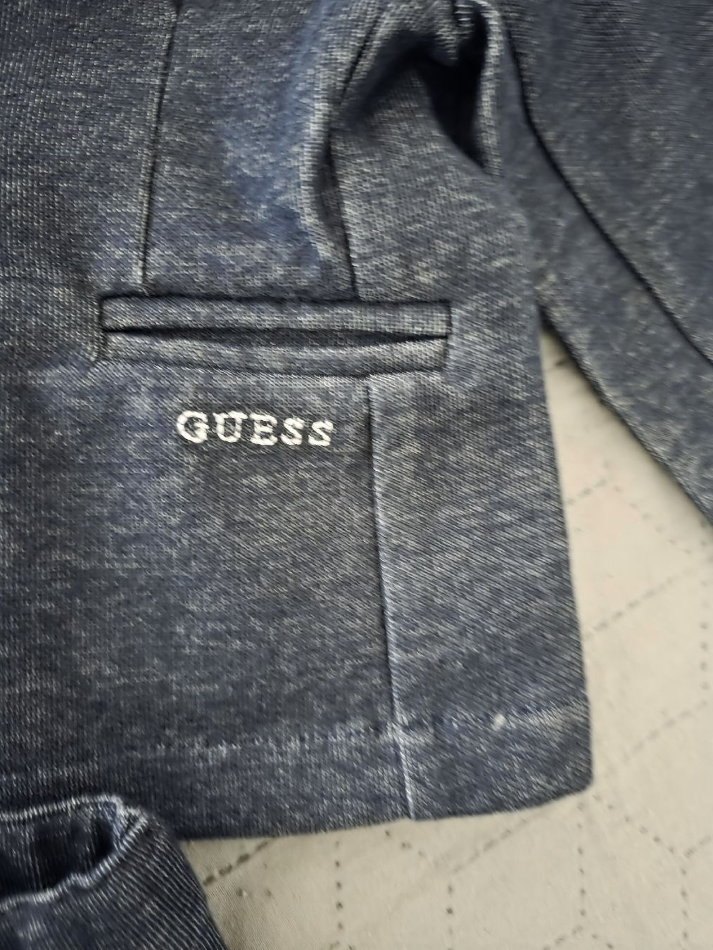 Guess Ensembles coordonnés: set per bambini – Neuf (Voir description) à Buchs AG par tac_zz5h 3