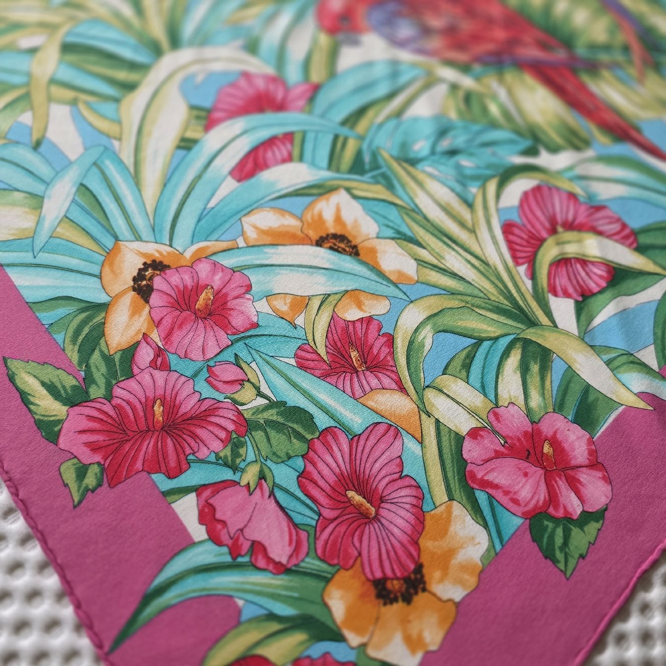 Celine Foulard & Sciarpe: Céline Paris Seidentuch 85 × 85 cm – Nuovo (secondo la descrizione) da Zürich venduto da LIMAR 6