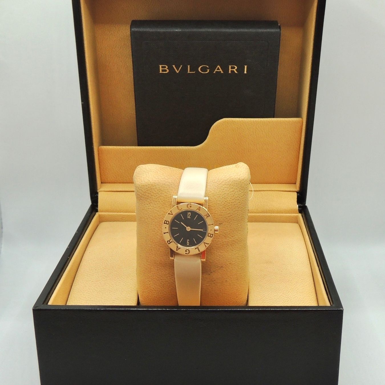 Bulgari Orologi: Montre Bulgari "Bulgari" or 18K – Usato da Lausanne venduto da DuGoutetdesCouleurs 4