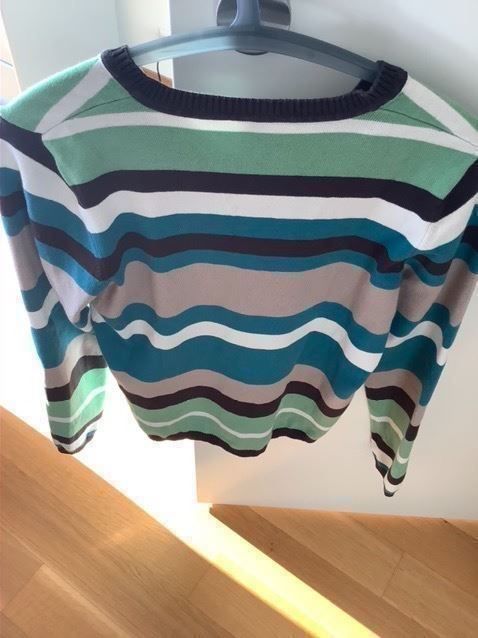 Benetton Pullover & Sweatshirts: Benetton Pullover – Gebraucht aus Kreuzlingen von shopaholicatheart_2 2